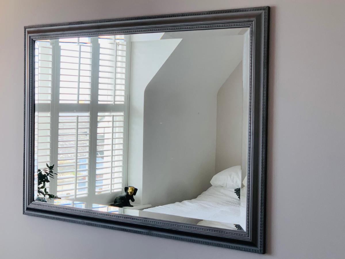 Penthouse Suite, Sea View, Close To Shops, Beach And Train St Leonards-on-Sea Esterno foto