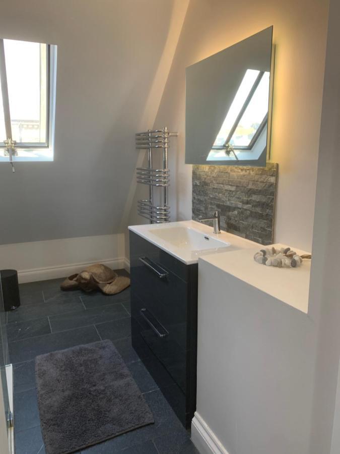Penthouse Suite, Sea View, Close To Shops, Beach And Train St Leonards-on-Sea Esterno foto