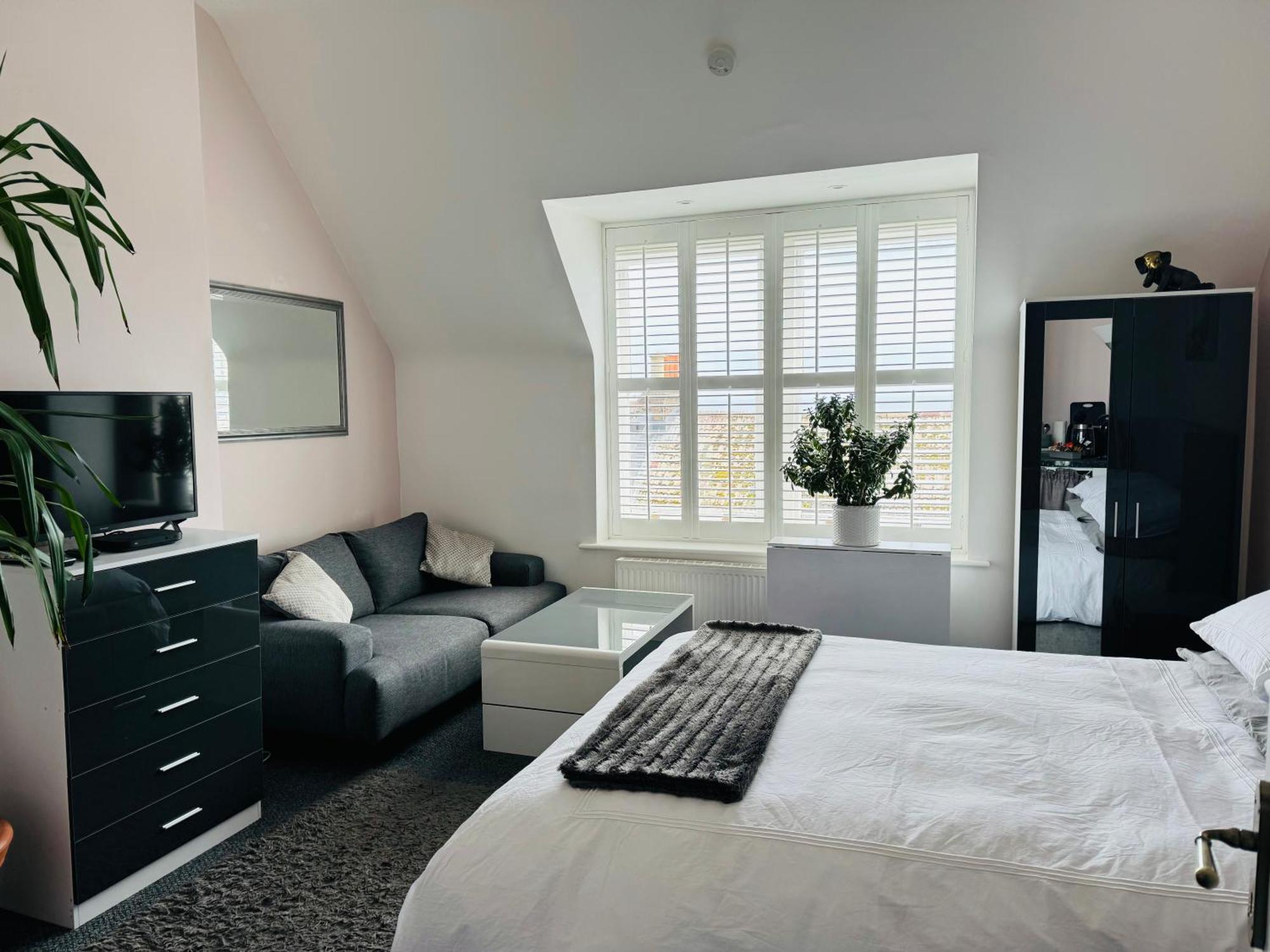 Penthouse Suite, Sea View, Close To Shops, Beach And Train St Leonards-on-Sea Esterno foto