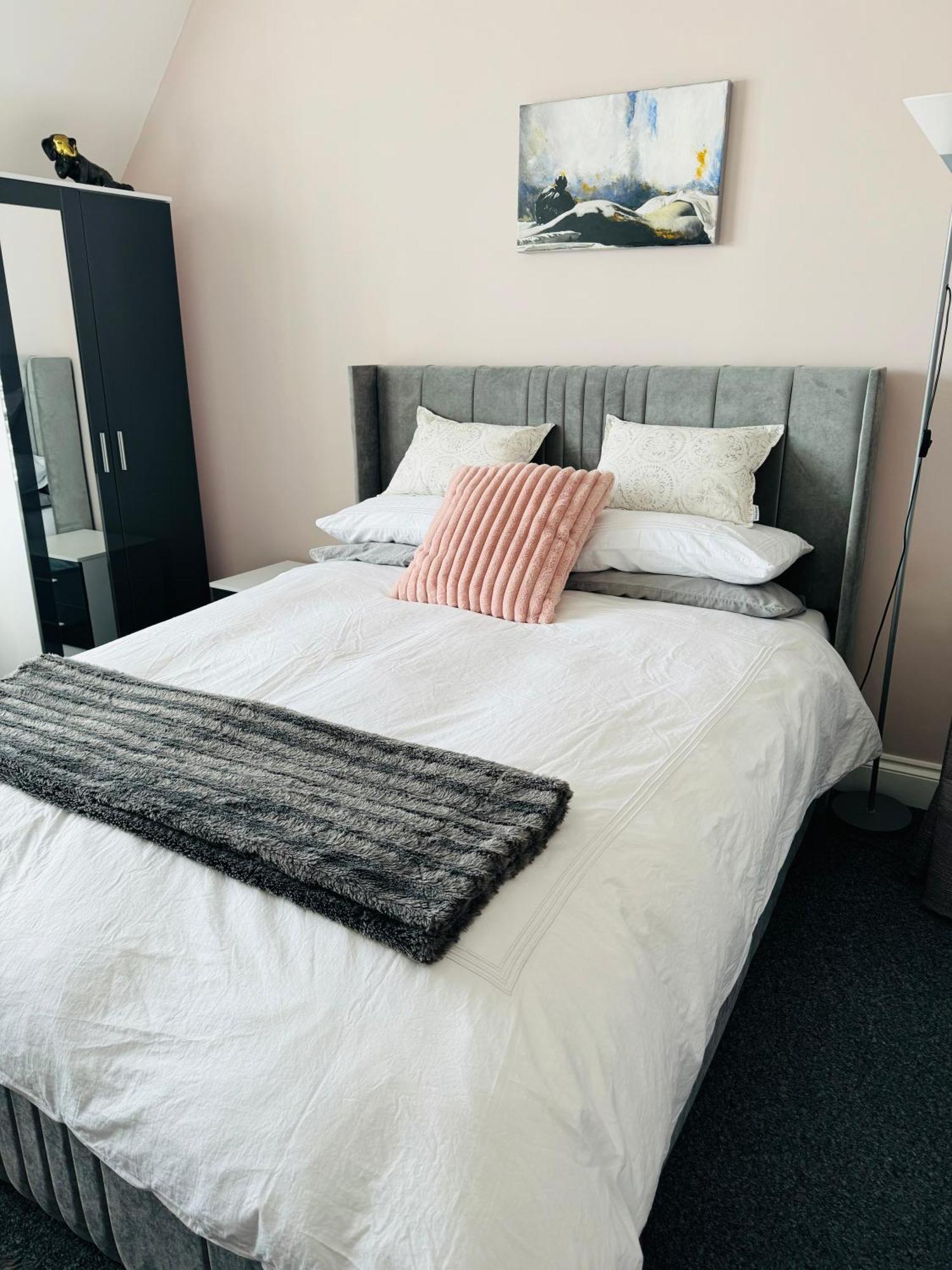 Penthouse Suite, Sea View, Close To Shops, Beach And Train St Leonards-on-Sea Esterno foto